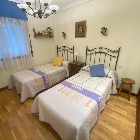 Апартаменти Piso Centrico Байона Екстер'єр фото