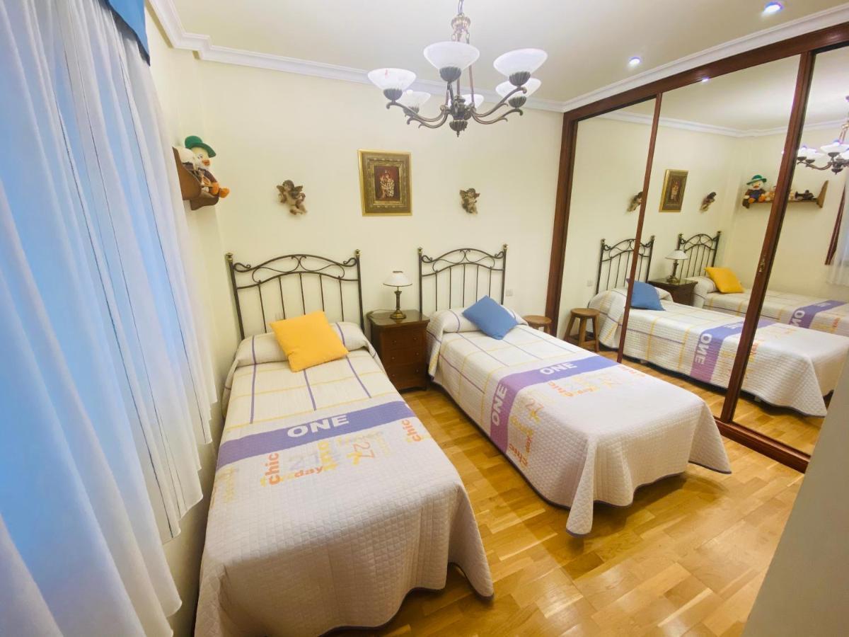 Апартаменти Piso Centrico Байона Екстер'єр фото